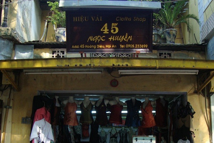 shopping in Hoi An