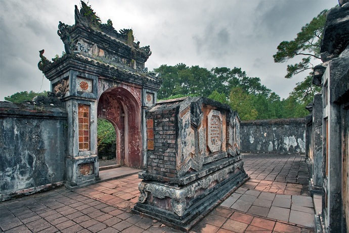 Hue attractions