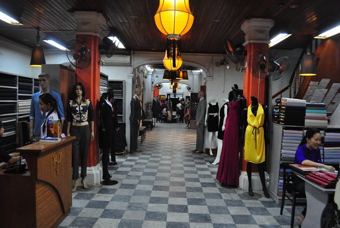 shopping in Hoi An