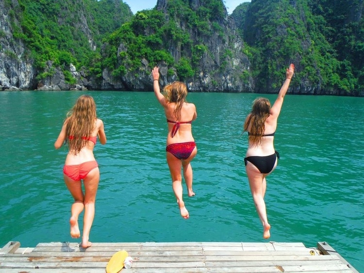 things to do in halong bay - swim