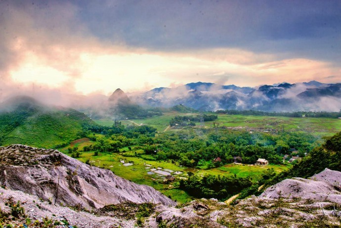 Trekking in Vietnam 