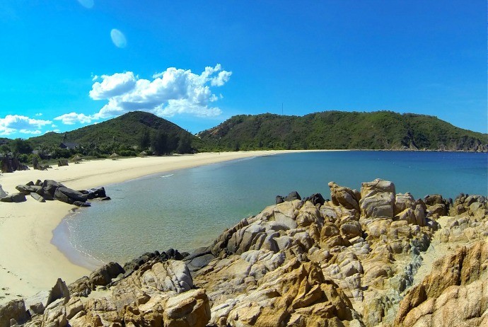 pristine beaches in Vietnam 