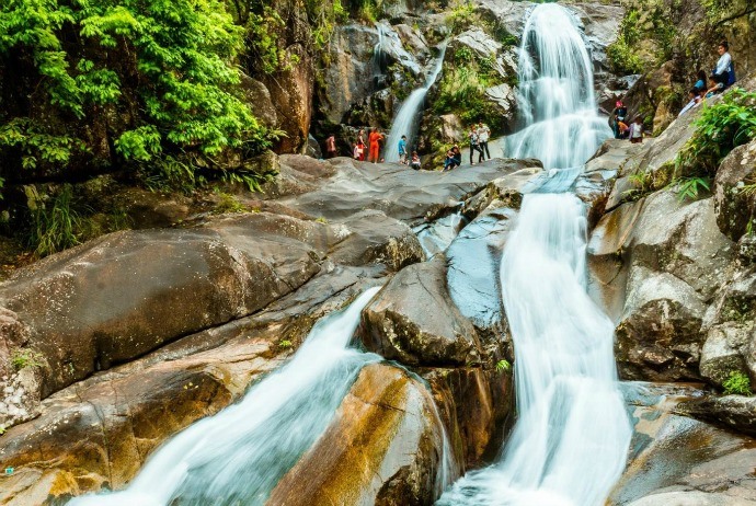 most beautiful waterfalls in Vietnam 