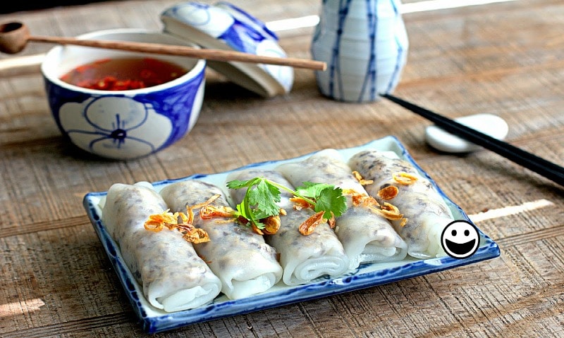 Vietnamese steamed rice rolls