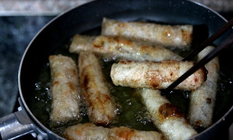 Vietnamese fried spring roll