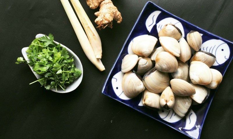 Vietnamese clam porridge