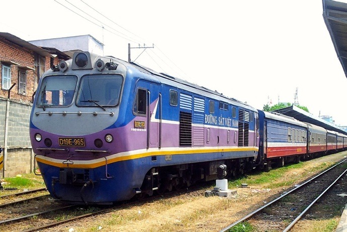 how to get to thien cam beach - railway train