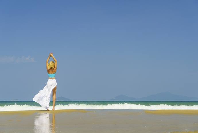 ninh van bay - take a stroll and swim in the sea