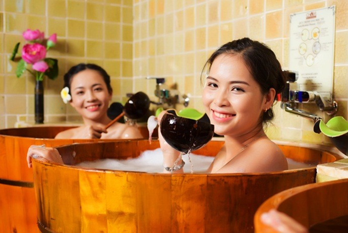 what are attractions in sin ho - herbal bathing