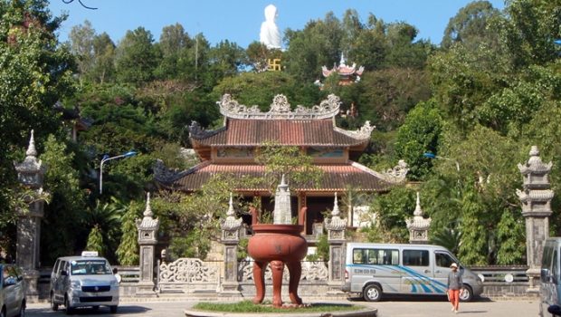 long son pagoda - vietnam-guide
