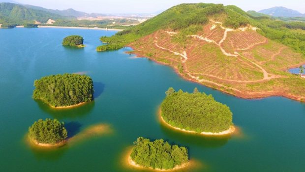 hoa trung lake- peaceful place for weekend escapein the heart of da nang