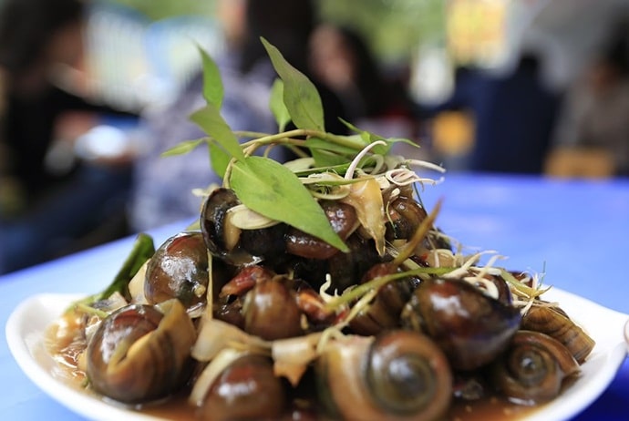 vietnamese street style snails - oc ha trang