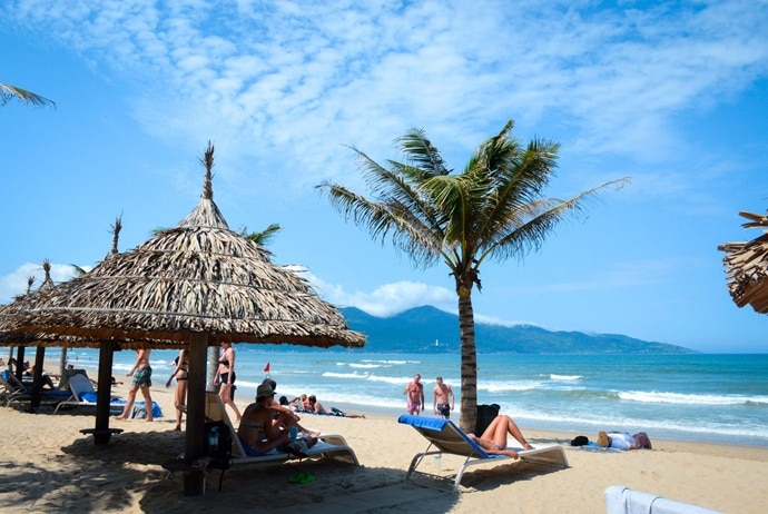 what are attractions in my khe beach - beaches in pham van dong central park