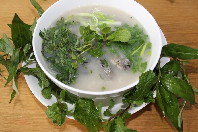 famous places for vietnamese oyster porridge - oyster porridge in quang binh