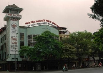 thang long water puppet theatre in hanoi