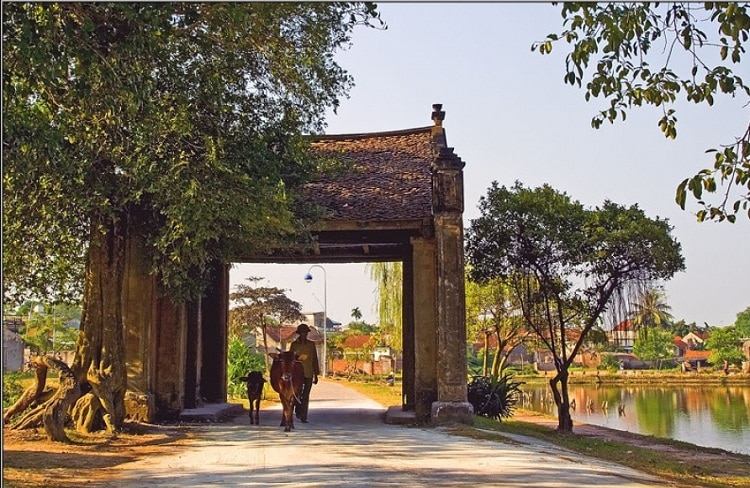 van lam village ninh binh vietnam 