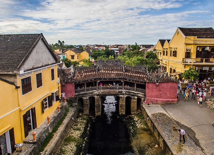 bridge pagoda in hoi an