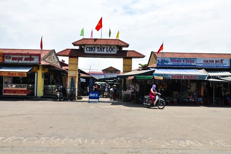 Hue Fashion Shops  Top 10 Clothing Stores in Hue - Vietnam Vacation