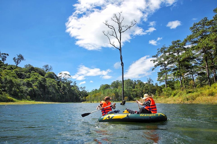 Tuyen Lam Lake: Landscape Not To Be Missed In Da Lat Vietnam