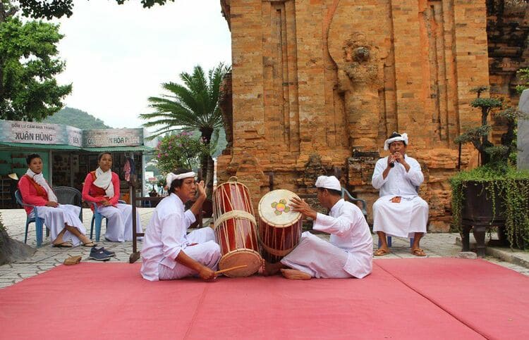 vietnam photos - po nagar festival