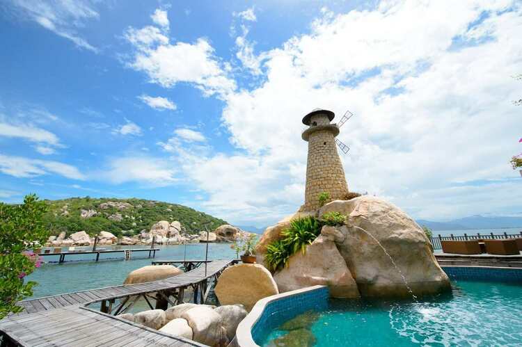 binh hung vietnam photos - vietnam destinations but not for foreign visitors