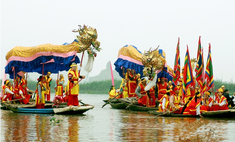 vietnam photos - trang an festival 