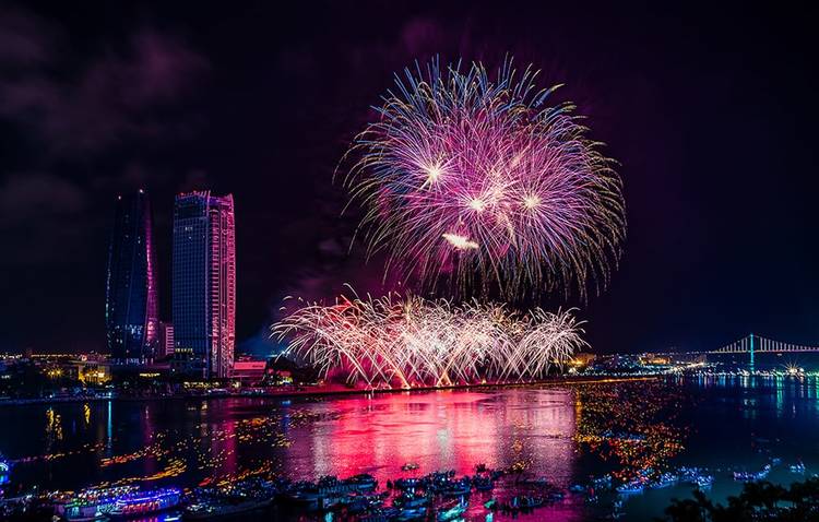 vietnam photos - da nang international fireworks festival