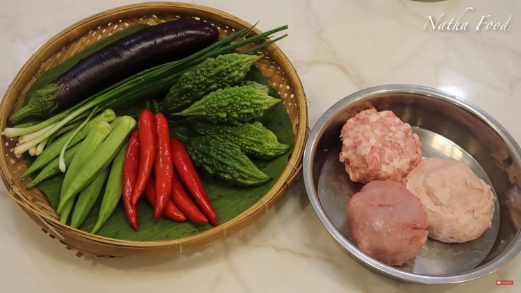 vietnamese stuffed bitter melon