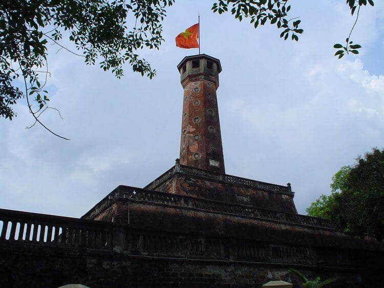 hanoi flag tower in vietnam