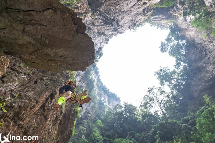 vietnam photos - photos of cave system in quang binh