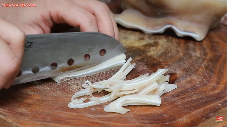 banana flower pig ear salad